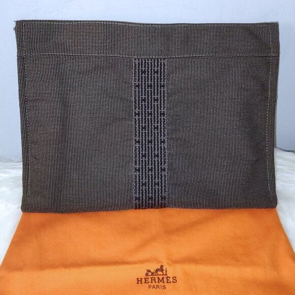 Hermes Herline Clutch + COA/Dust Bag - Picture 2 of 11